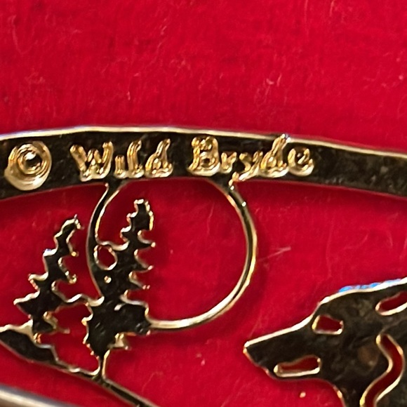 Gold Brooch - Picture 4 of 6